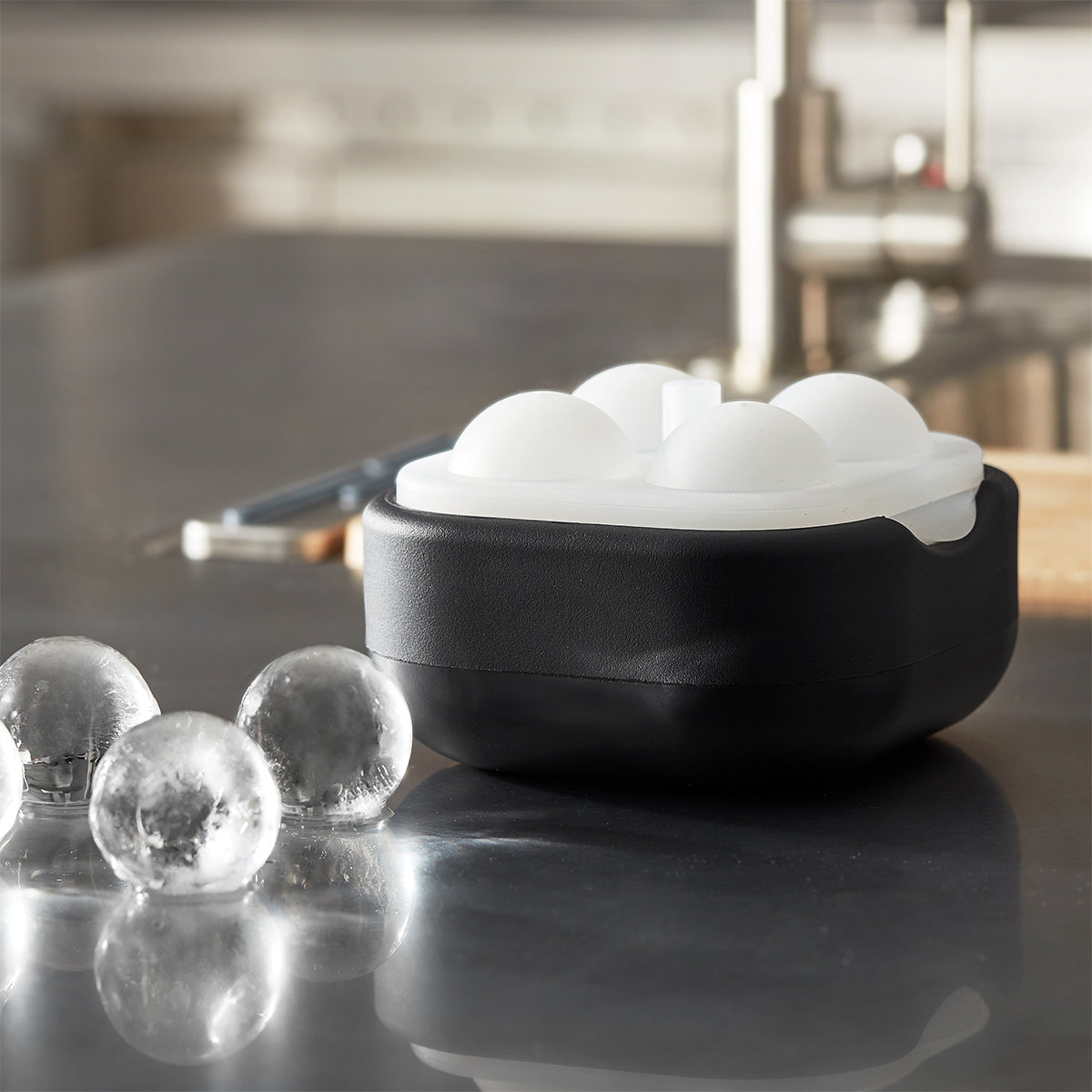 U-CUBE Creative Polar Ice Ball 2.0 - 4 Crystal Clear Ice Balls (4.5cm Dia.) for Whiskey and Cocktails
